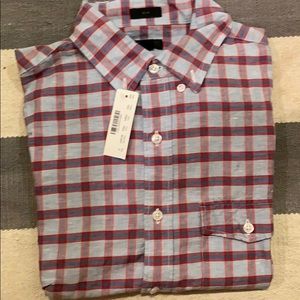 Men’s size small Baird McNutt Linen button down